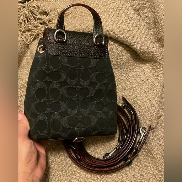 Coach Amelia Convertible Backpack In Signature Denim - Picture 2 of 4